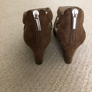 Bandolino Shoes - Bandolino suede wedges Bandolino Shoes - Bandolino suede wedges